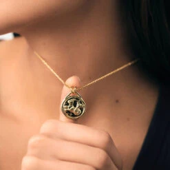 Pendentif CAPRICORNE ZODIAQUE 6 Pendentif CAPRICORNE ZODIAQUE -Unique Bijoux Magasin 02880112 157 TU M1