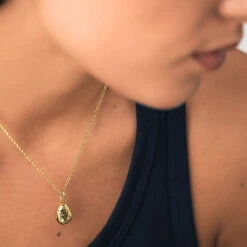 Pendentif PÉPITE D'OR 9 Pendentif PÉPITE D'OR -Unique Bijoux Magasin 02880128 157 TU M1