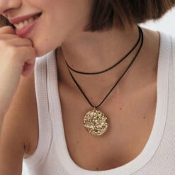 Pendentif MÉDAILLE MARTELÉE 9 Pendentif MÉDAILLE MARTELÉE -Unique Bijoux Magasin 02880135 157 TU M2